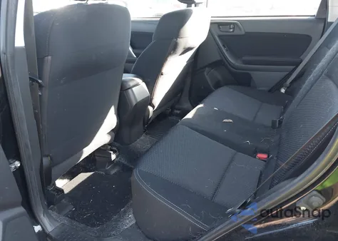 2014 Subaru Forester 2.5I z USA, uszkodzony, nr VIN JF2SJAAC8EH456021